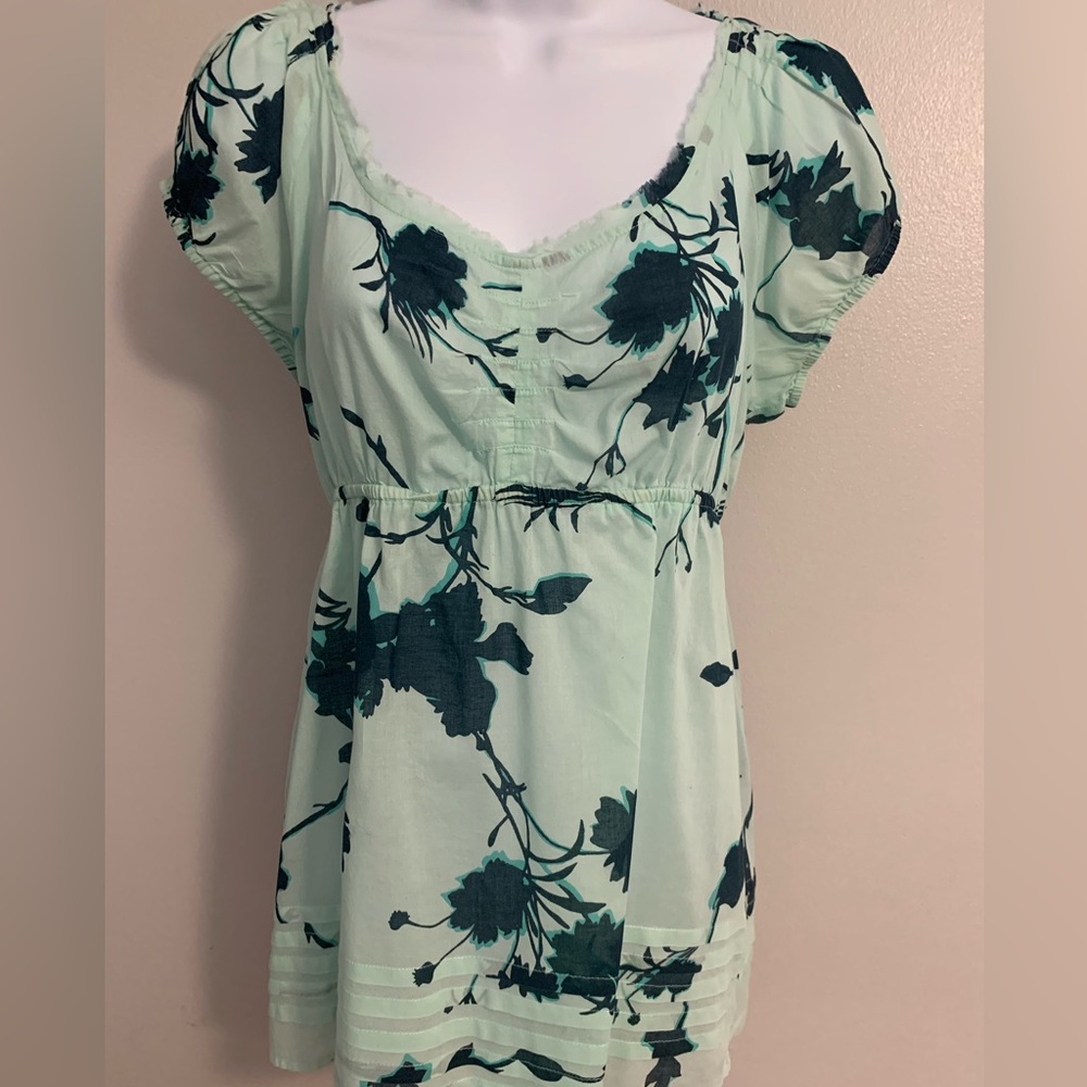 Calvin Klein Jeans Pretty Green Floral Top